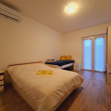 Countryside Apartment Koper Kültér fotó